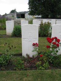 Dickebusch New Military Cemetery - Smith, A